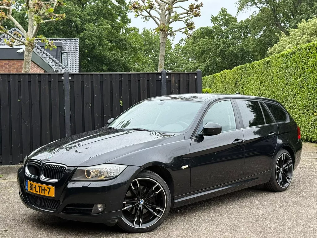 BMW 3-serie Touring 318i Business Line