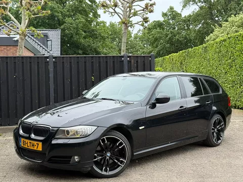 BMW 3-serie Touring 318i Business Line BMW 3-serie Touring 318i Business Line