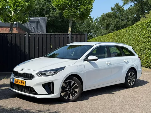 Kia Ceed Sportswagon 1.6 GDI PHEV DynamicLine Kia Ceed Sportswagon 1.6 GDI PHEV DynamicLine