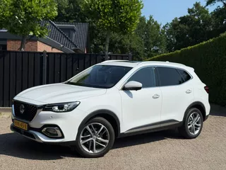 MG EHS 1.5 TGDI Luxury