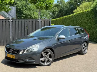 Volvo V60 1.6 T3 R-Design