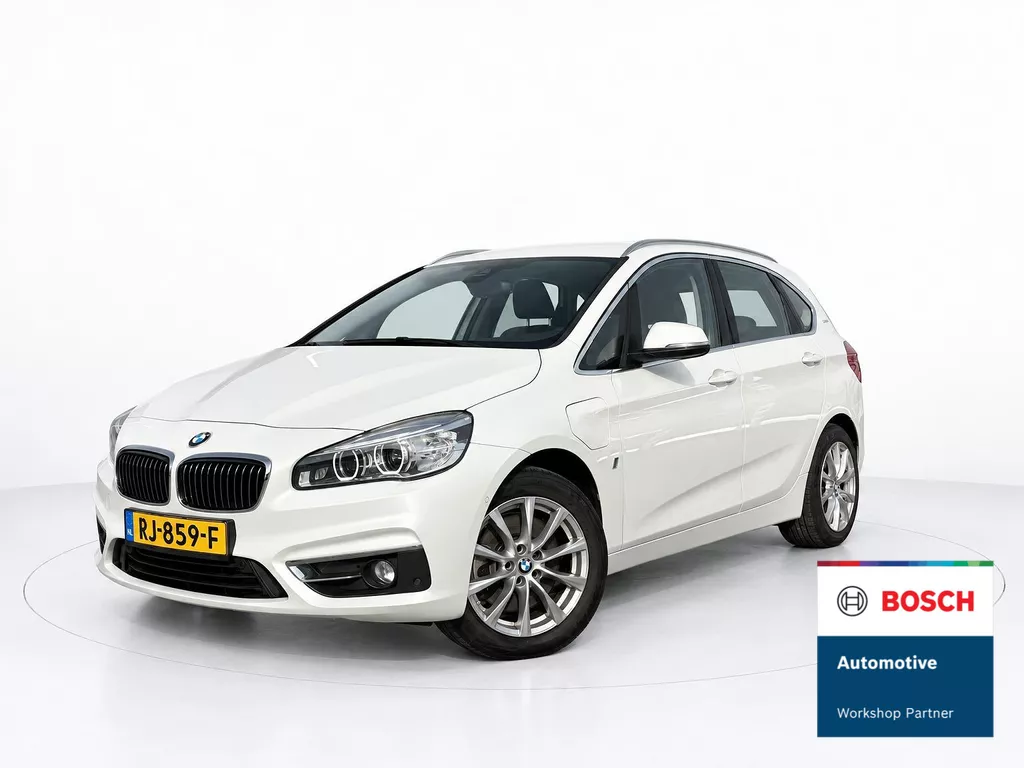 BMW 2-serie Active Tourer 225xe iPerformance High Executive LEER - CAMERA - HUD